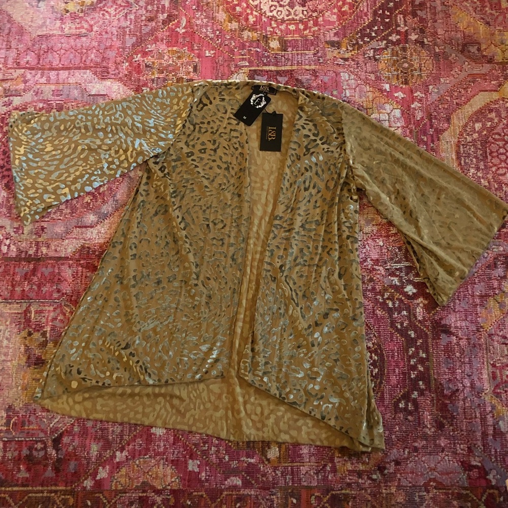 Lucky & Blessed green cheetah print velvet kimono